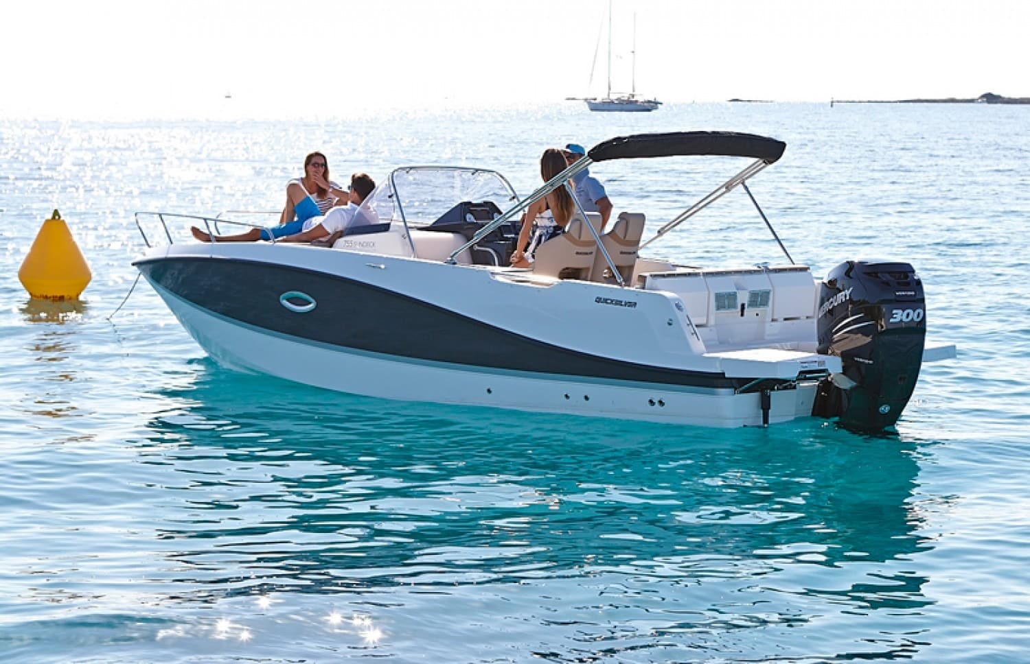 Quicksilver 775 Sundeck