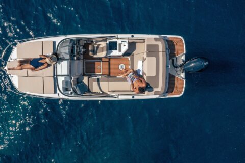 BAYLINER VR6 CUDDY OB année 2023 – Image 5