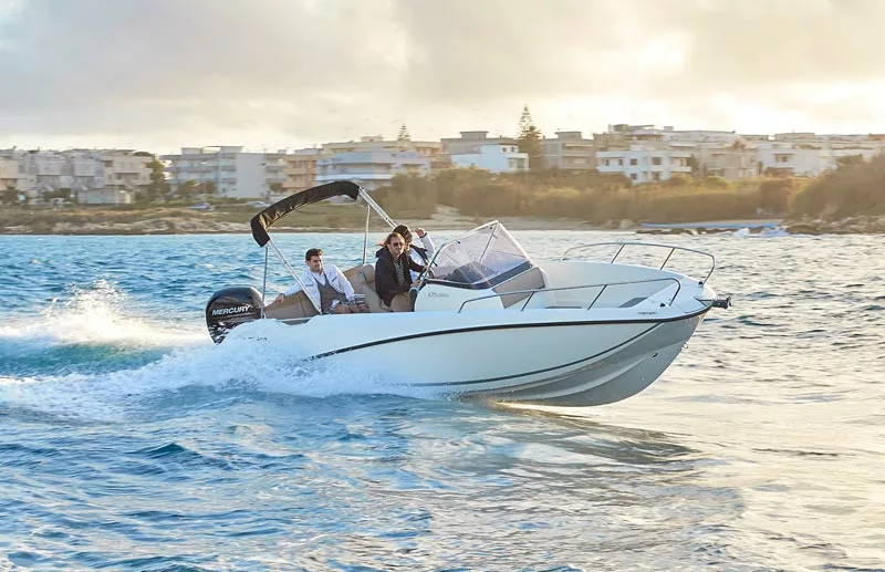 QUICKSILVER ACTIV 675 OPEN année 2024
