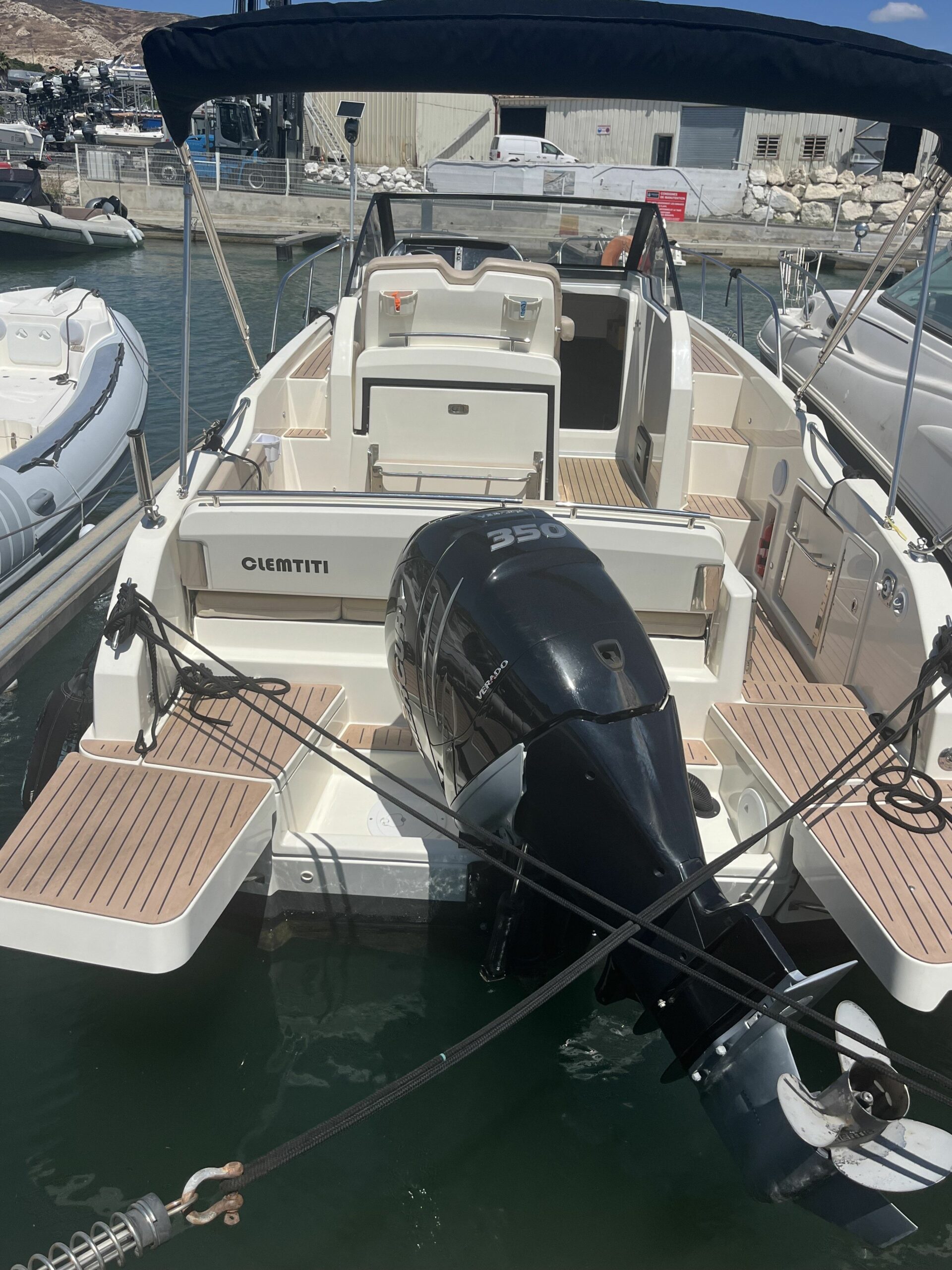 QUICKSILVER 875 sundeck année 2023