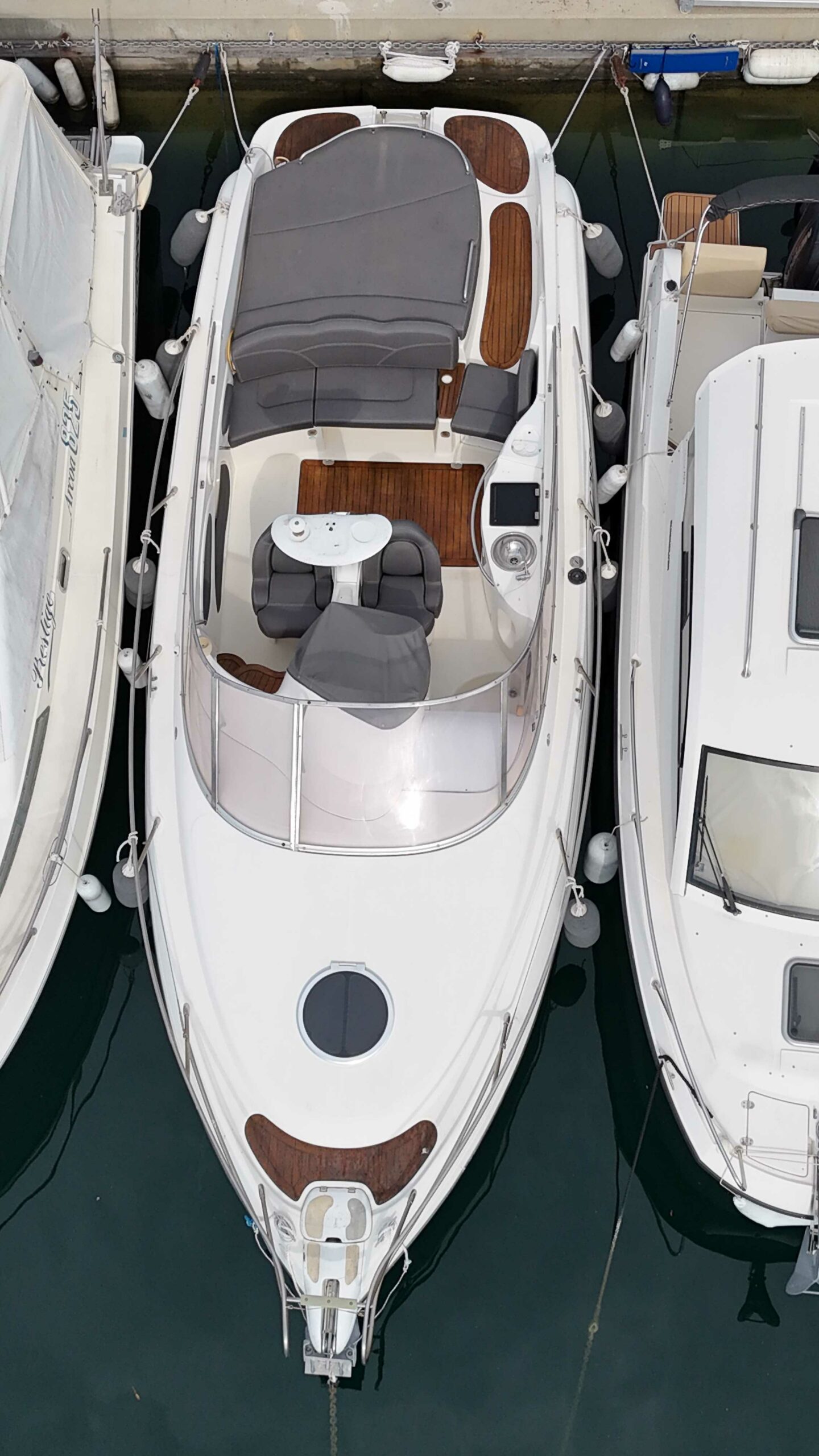 Bateaux d'occasion 12 CRANCHI CSL 28 année 2004