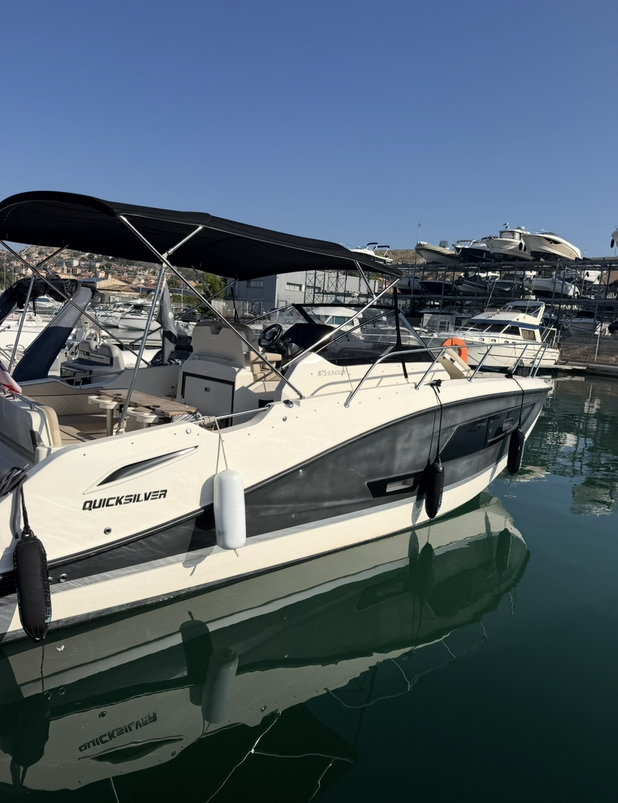 Bateaux d'occasion 21 QUICKSILVER 875 sundeck année 2022